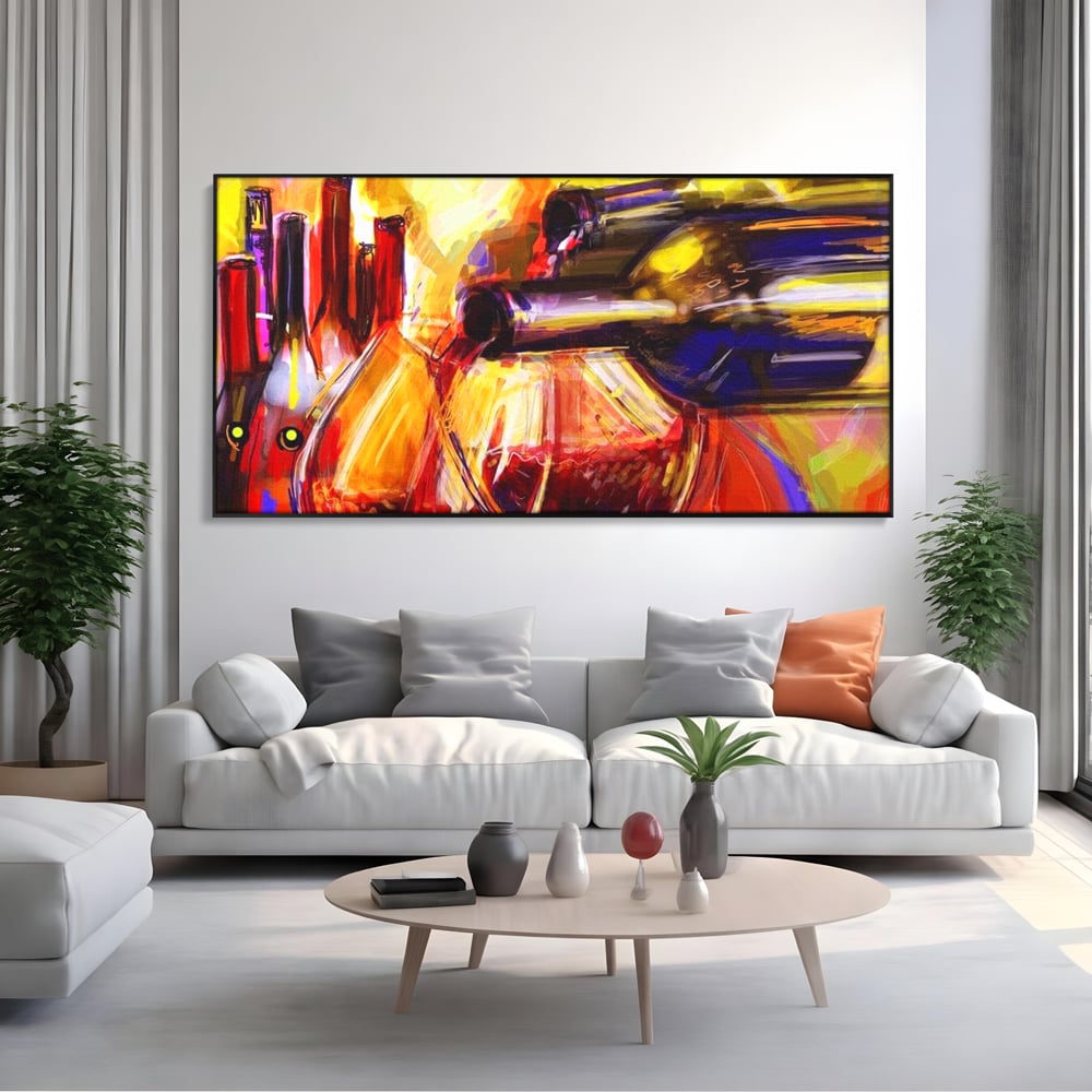 Tablou canvas cu pictura abstracta cu sticle si pahare de vin, in rama de aluminiu negru, pe perete intr-un living